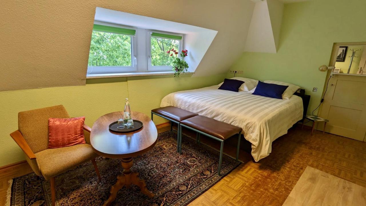 Grosse Ferienwohnung Mit Loggia Und Garten In Cottbus Exterior foto